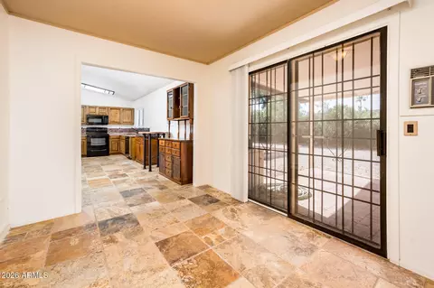 Dining - 5013 E Shasta St, Phoenix, AZ 85044 photo 1 of 1