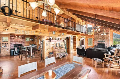 Dining - 5415 W Valley View Dr, Pine, AZ 85544 photo 1 of 2