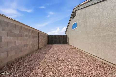 Exterior - 1146 W 20th Ave, Apache Junction, AZ 85120 photo 6 of 6