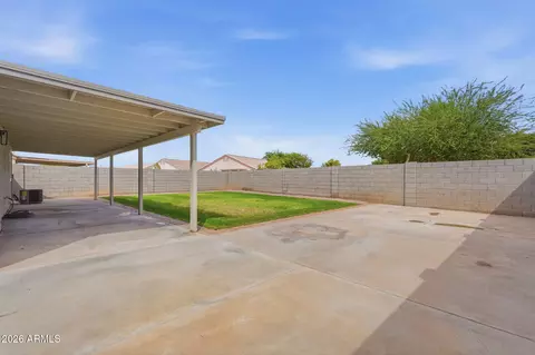 Exterior - 1146 W 20th Ave, Apache Junction, AZ 85120 photo 5 of 6