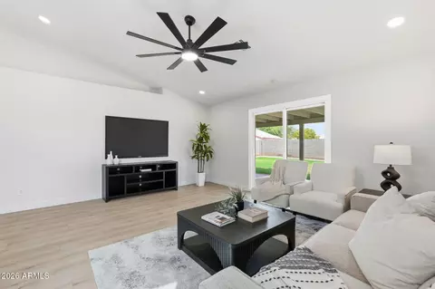 Living - 1146 W 20th Ave, Apache Junction, AZ 85120 photo 2 of 2