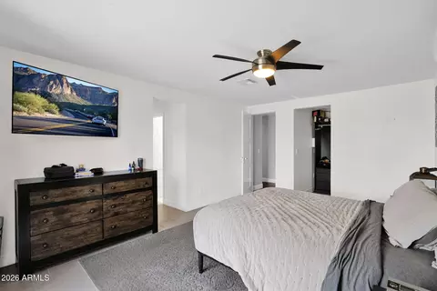 Bedroom - 2502 E North Ln, Phoenix, AZ 85028 photo 2 of 2