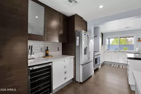 Kitchen - 2502 E North Ln, Phoenix, AZ 85028 photo 3 of 7