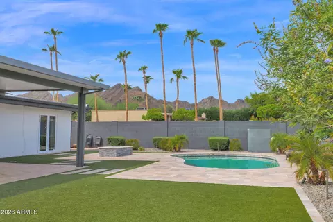 Exterior - 2502 E North Ln, Phoenix, AZ 85028 photo 4 of 12
