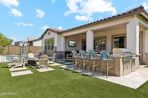 Exterior - 1816 E Fallen Leaf Ln, Phoenix, AZ 85024 photo 3 of 10