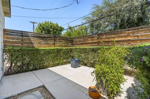 Exterior - 3402 E Sells Dr, Phoenix, AZ 85018 photo 5 of 6
