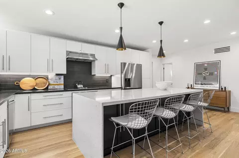 Kitchen - 3402 E Sells Dr, Phoenix, AZ 85018 photo 2 of 4