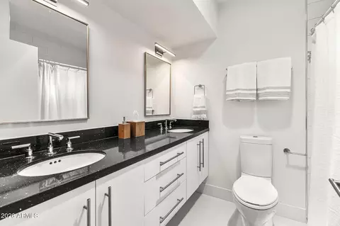 Bath - 3402 E Sells Dr, Phoenix, AZ 85018 photo 4 of 5