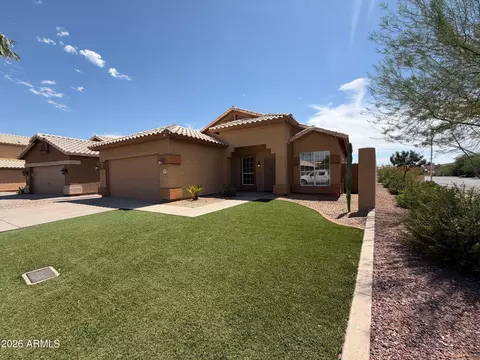 Exterior - 3549 E Rocky Slope Dr, Phoenix, AZ 85044 photo 4 of 7