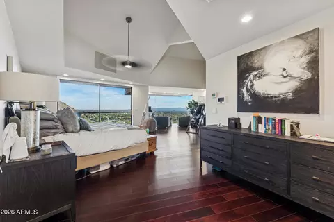 Bedroom - 2106 E Kaler Dr, Phoenix, AZ 85016 photo 2 of 3