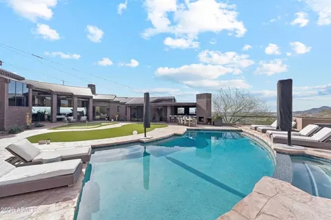 Exterior - 2106 E Kaler Dr, Phoenix, AZ 85016 photo 5 of 14