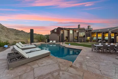 Exterior - 2106 E Kaler Dr, Phoenix, AZ 85016 photo 9 of 14