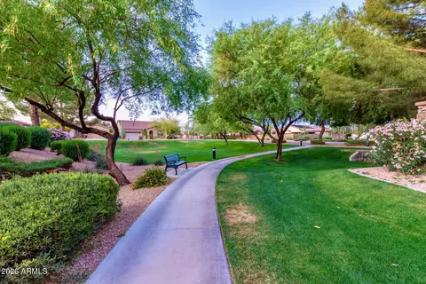 Exterior - 4300 E Cassia Ln, Gilbert, AZ 85298 photo 9 of 16