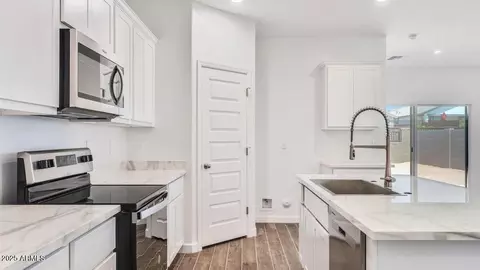 Entry Way - 2883 W Sonrisa Ave, Apache Junction, AZ 85120 photo 2 of 6