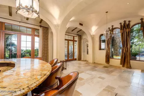 Dining - 4836 E White Gates Dr, Phoenix, AZ 85018 photo 1 of 2
