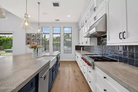Kitchen - 3731 E Boot Track Trl, Gilbert, AZ 85296 photo 3 of 7