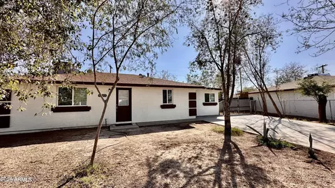 Exterior - 6433 W Fairmount Ave, Phoenix, AZ 85033 photo 1 of 5