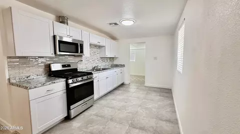 Kitchen - 6433 W Fairmount Ave, Phoenix, AZ 85033 photo 1 of 1