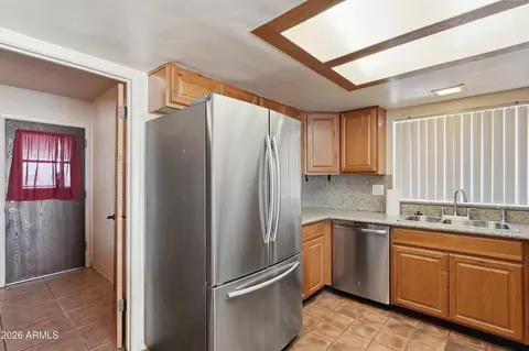 Kitchen - 3416 Edgewood Ave, Mesa, AZ 85204 photo 3 of 3