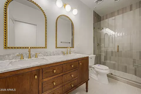 Bath - 2992 E Camellia Dr, Gilbert, AZ 85296 photo 6 of 7