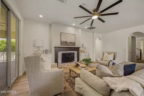 Living - 2992 E Camellia Dr, Gilbert, AZ 85296 photo 1 of 2