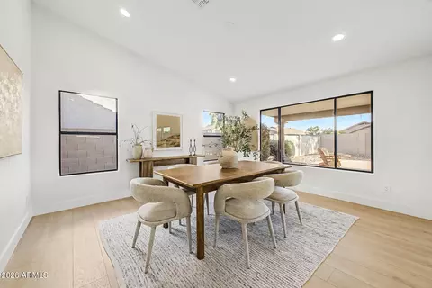 Dining - 4361 E Meadow Dr, Phoenix, AZ 85032 photo 1 of 1