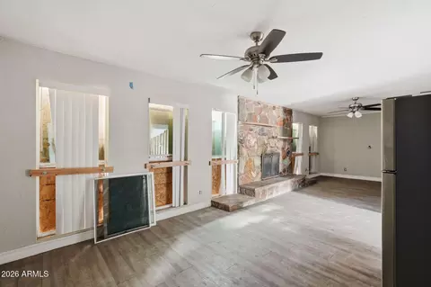Living - 1723 W Cheryl Dr, Phoenix, AZ 85021 photo 5 of 7