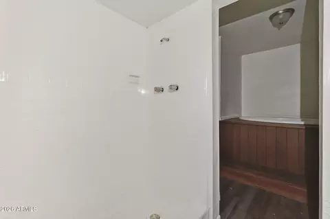 Bath - 1723 W Cheryl Dr, Phoenix, AZ 85021 photo 1 of 3