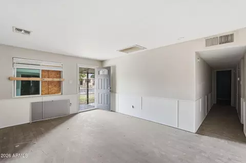 Living - 1723 W Cheryl Dr, Phoenix, AZ 85021 photo 1 of 7