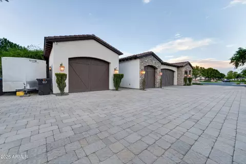 Exterior - 2476 E Linda Ct, Gilbert, AZ 85234 photo 7 of 28