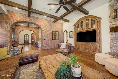 Living - 2476 E Linda Ct, Gilbert, AZ 85234 photo 3 of 6