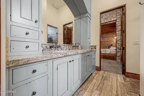 Bath - 2476 E Linda Ct, Gilbert, AZ 85234 photo 2 of 12