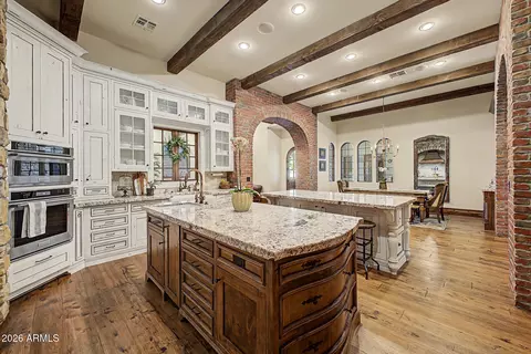 Kitchen - 2476 E Linda Ct, Gilbert, AZ 85234 photo 4 of 5