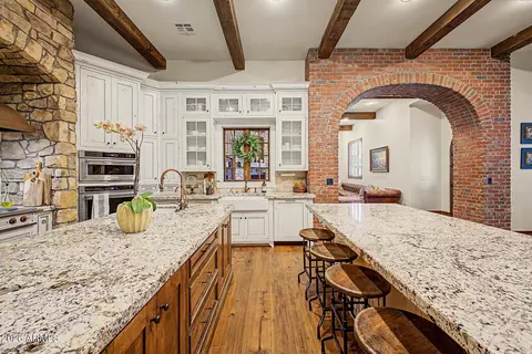 Kitchen - 2476 E Linda Ct, Gilbert, AZ 85234 photo 3 of 5