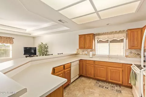 Kitchen - 11360 E Keats Ave #4, Mesa, AZ 85209 photo 3 of 3