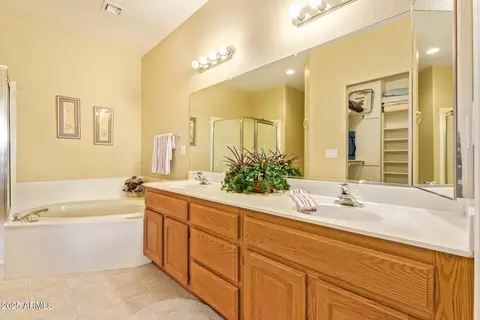 Bath - 11360 E Keats Ave #4, Mesa, AZ 85209 photo 2 of 3