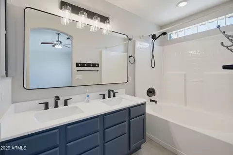 Bath - 1253 S Colonial Dr, Gilbert, AZ 85296 photo 1 of 3