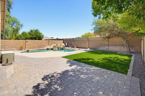 Exterior - 1253 S Colonial Dr, Gilbert, AZ 85296 photo 5 of 7