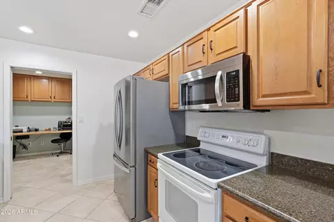 Kitchen - 5830 E Mckellips Rd #9, Mesa, AZ 85215 photo 2 of 4