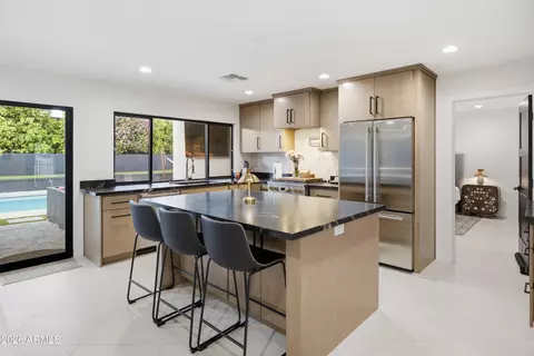 Kitchen - 2002 E Vista Dr, Phoenix, AZ 85022 photo 2 of 6