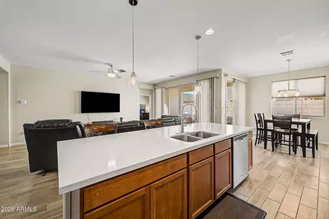 Kitchen - 9850 E Palladium Dr, Mesa, AZ 85212 photo 3 of 4
