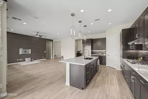 Kitchen - 1441 E Powell Way, Gilbert, AZ 85298 photo 5 of 6