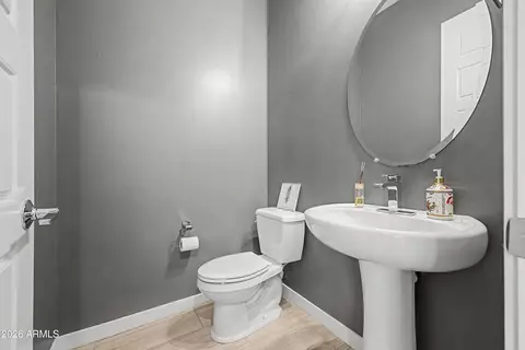 Bath - 1441 E Powell Way, Gilbert, AZ 85298 photo 1 of 5