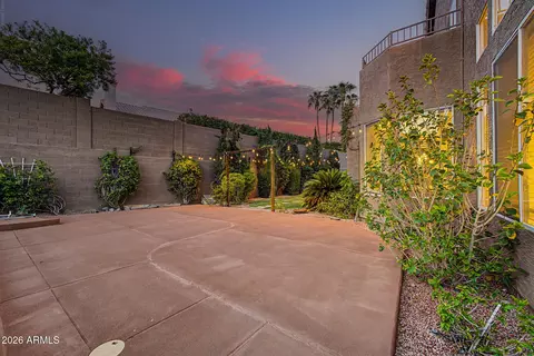 Exterior - 768 E Verbena Dr, Phoenix, AZ 85048 photo 6 of 10