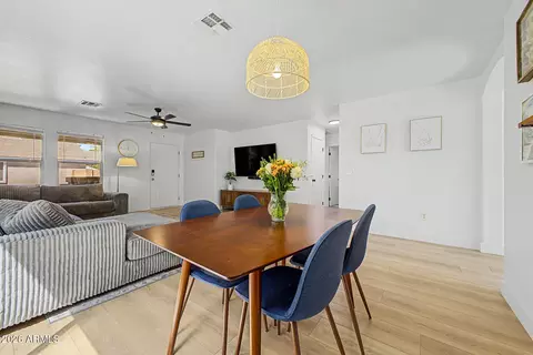 Dining - 2253 S Gordon --, Mesa, AZ 85209 photo 1 of 2
