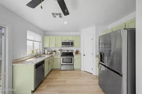Kitchen - 2253 S Gordon --, Mesa, AZ 85209 photo 2 of 3