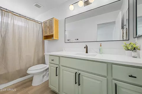 Bath - 2253 S Gordon --, Mesa, AZ 85209 photo 1 of 2
