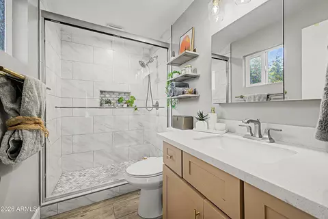 Bath - 3620 E Joan De Arc Ave, Phoenix, AZ 85032 photo 1 of 4