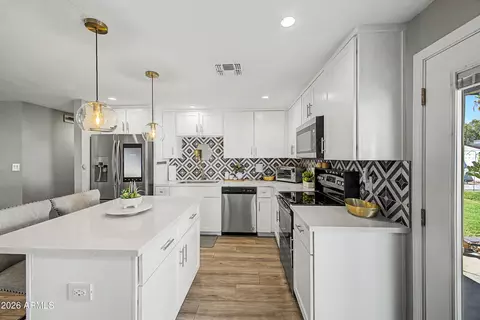 Kitchen - 3620 E Joan De Arc Ave, Phoenix, AZ 85032 photo 2 of 4