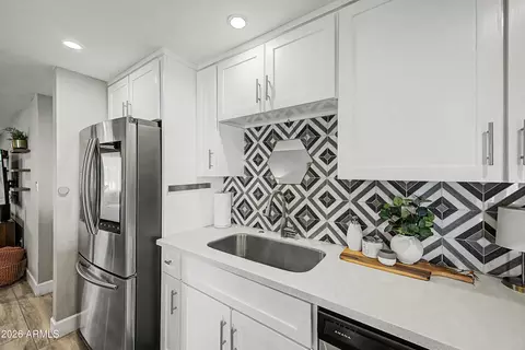 Kitchen - 3620 E Joan De Arc Ave, Phoenix, AZ 85032 photo 4 of 4
